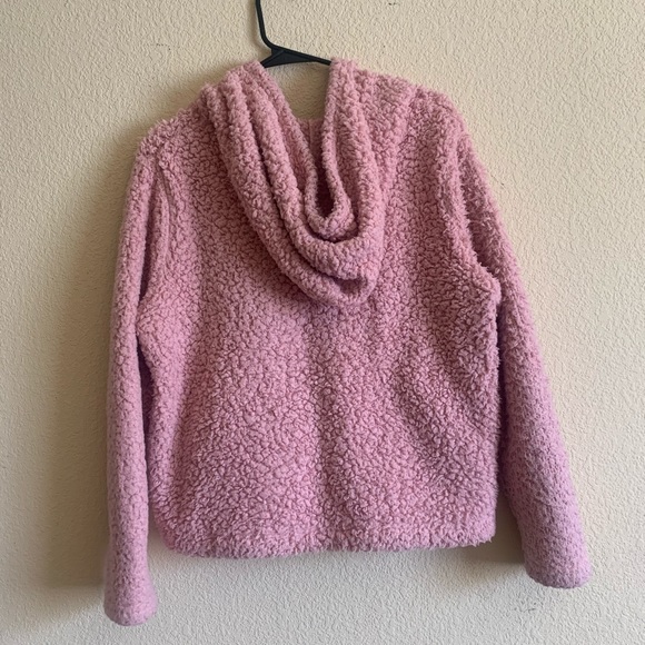 Pink fluffy hoodie/sweater - Picture 4 of 4